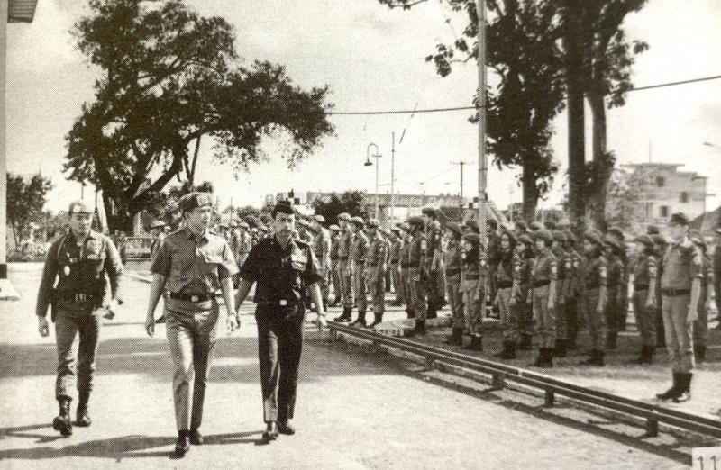 Upacara WALAWA di halaman FK UI Salemba